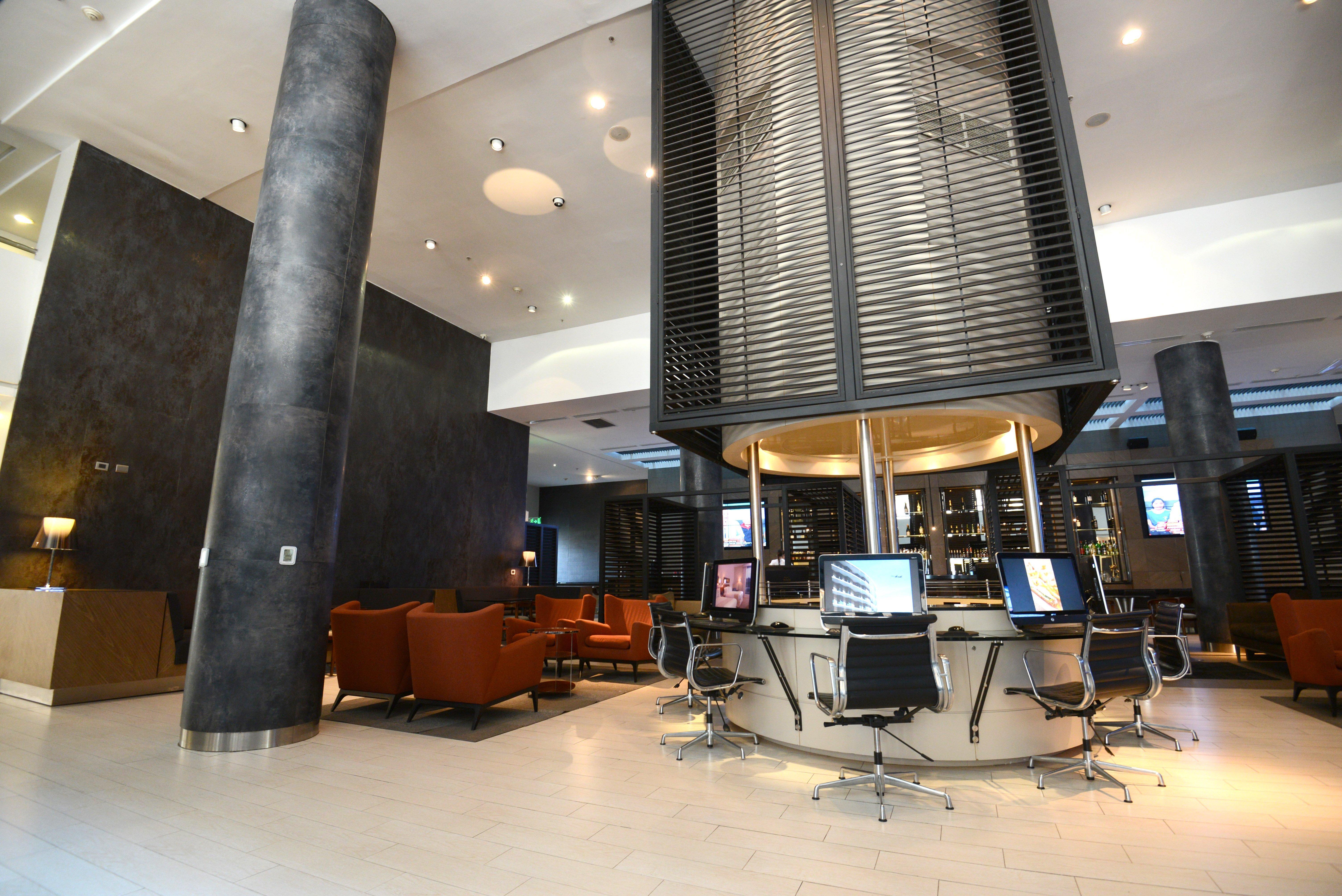 Holiday Inn Santiago - Airport Terminal, An Ihg Hotel Buitenkant foto